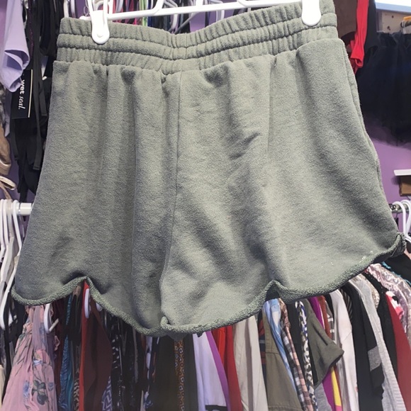 Lasies ROEBUCK & Co green dark color shorts draw String size medium - Picture 4 of 5